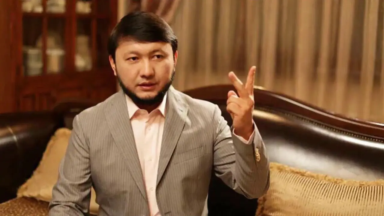 Қара нәсілді ерлер мен украин әйелдері виллада жыныстық қатынасқа түседі Порно мұғалім трахает студент